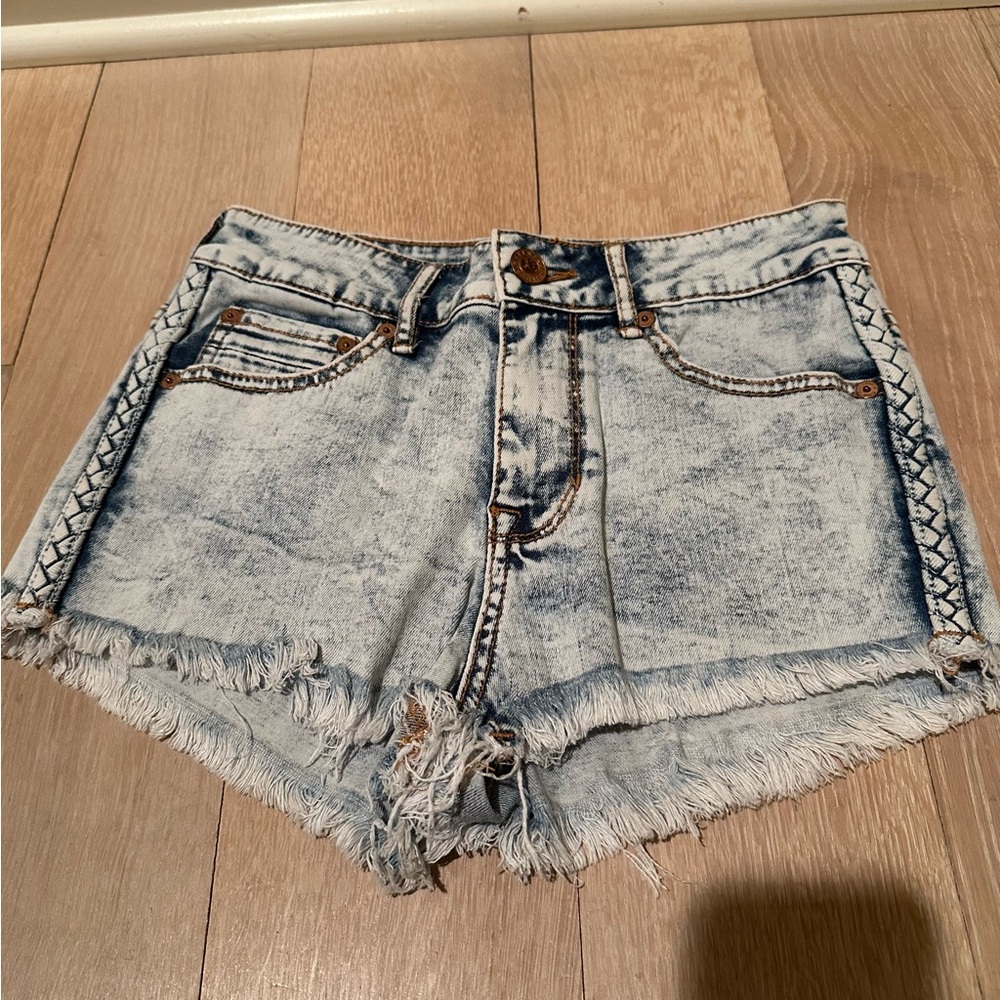 Kendall & Kylie Women’s High-Rise Denim Shorts